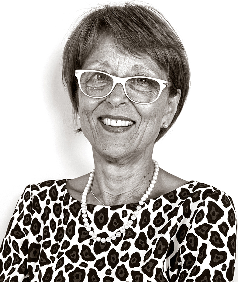 Corinne MARTIN 783px:926px